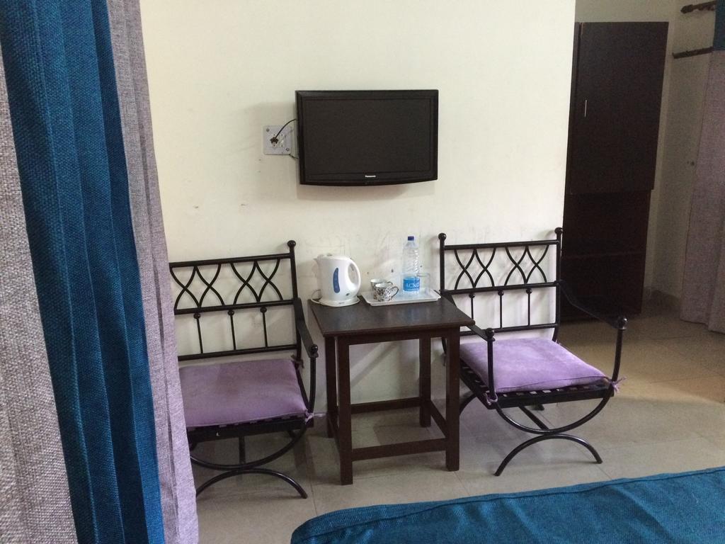 Hotel Sukhsadan Dehradun Chambre photo