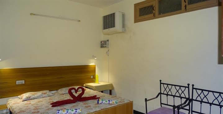 Hotel Sukhsadan Dehradun Extérieur photo